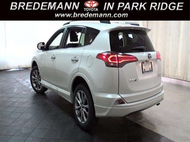 2017 Toyota RAV4 AWD Platinum 4dr SUV